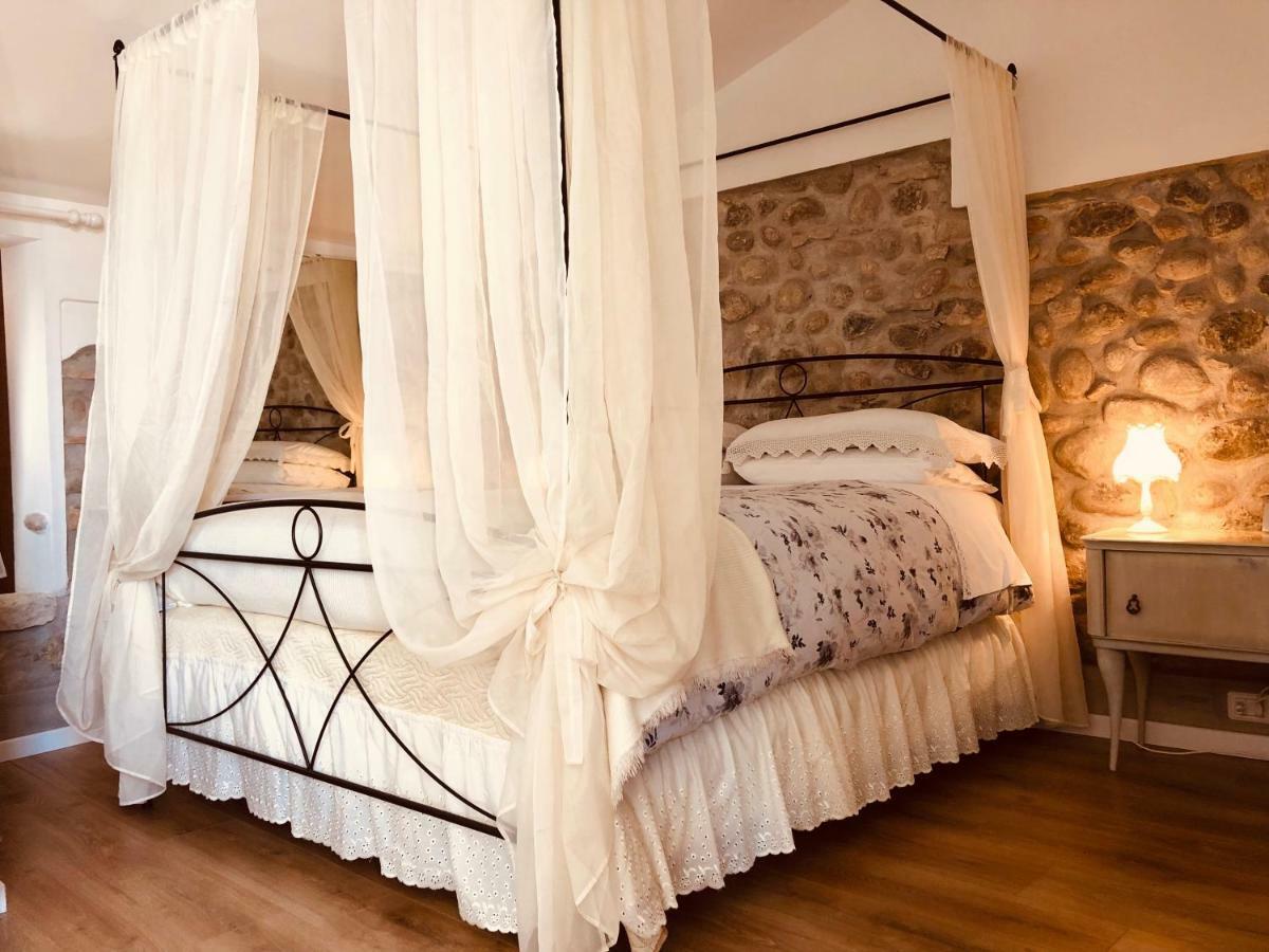 Gardabeds Adults Only Hotel Castelnuovo del Garda Exterior photo