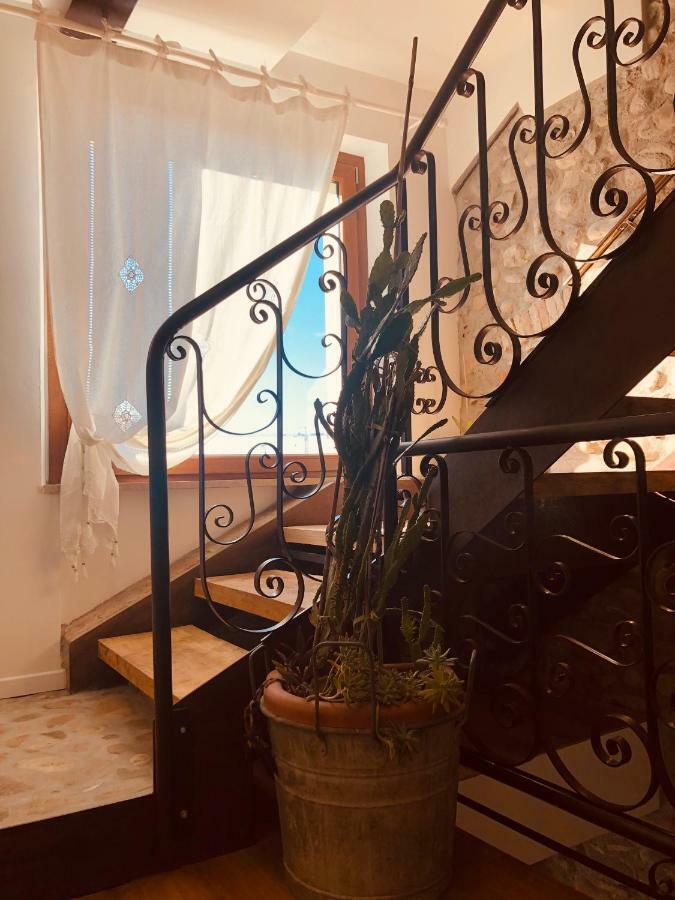 Gardabeds Adults Only Hotel Castelnuovo del Garda Exterior photo